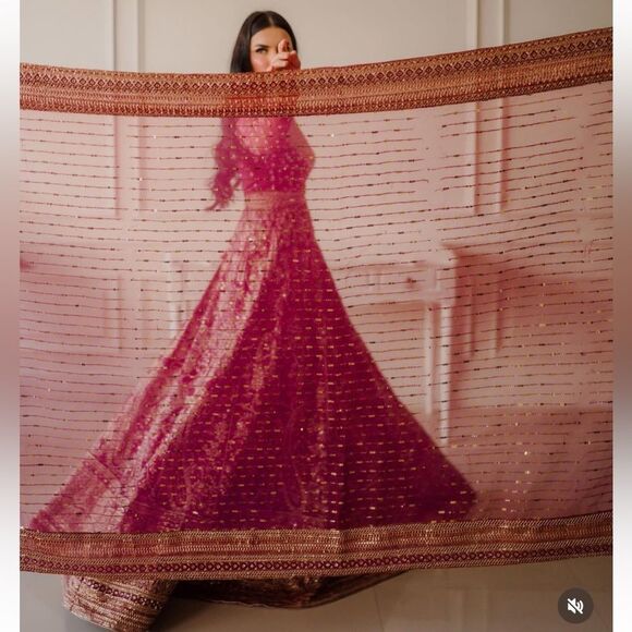 BATIK STUDIO AUTHENTIC PAKISTANI DESIGNER BRIDAL DRESS - Picture 8 of 16